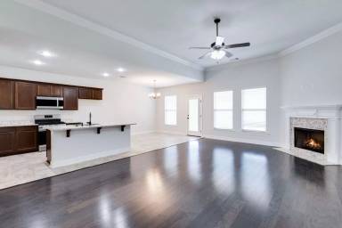 Main picture of 111 Bernay Ct