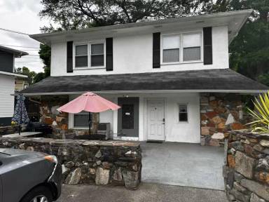 Main picture of 160 Arcadia Cir NW