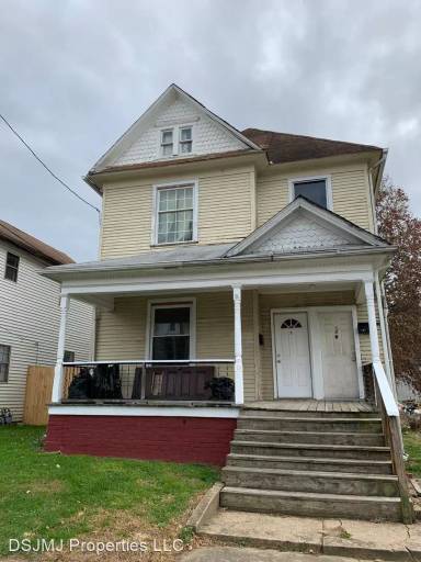 Main picture of 1500 Covert St