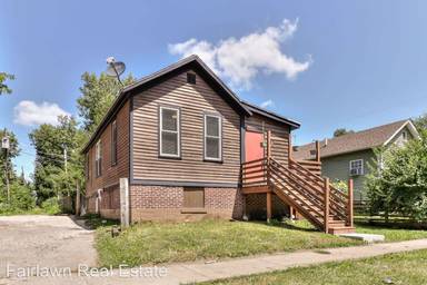 Main picture of 36 E Beardsley Ave