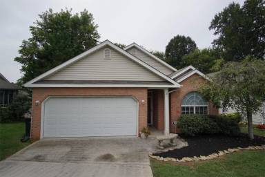 Main picture of 1011 Antrim Way