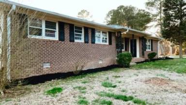 Main picture of 1023 Whispering Hills Dr