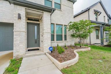 Main picture of 1136 Blue Ridge Pl