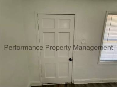 Main picture of 3703 Eucalyptus Dr