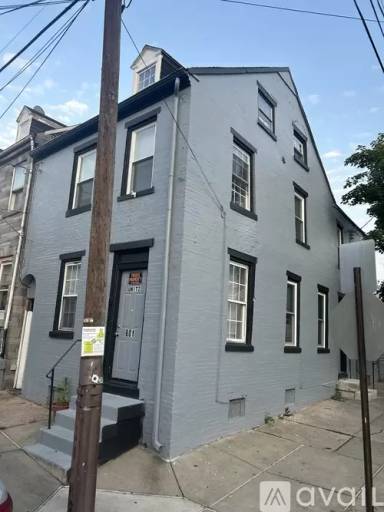 Main picture of 601 Saint Joseph St