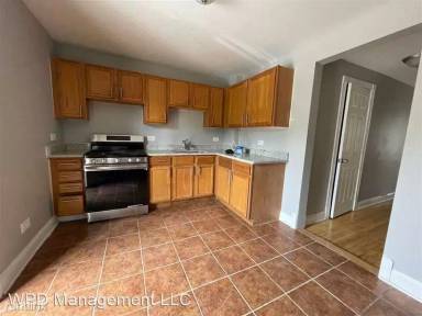 Main picture of 1502 W 51st St