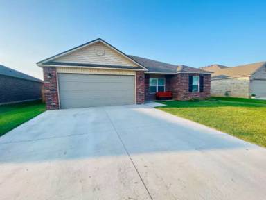 Main picture of 477 SE 7th Pl