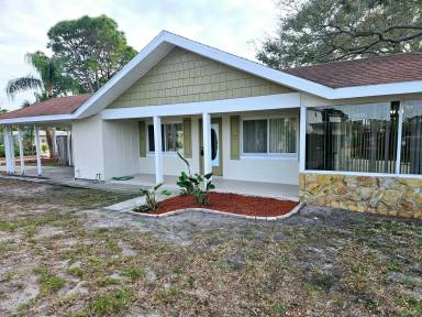 Main picture of 2494 Del Rio Way