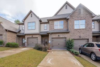 Main picture of 4241 Lochshire Ln