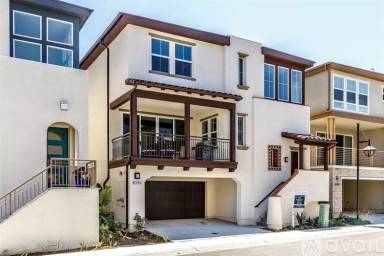 Main picture of 8353 Summit Way