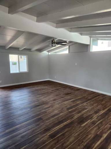 Main picture of 1290 Main St SE