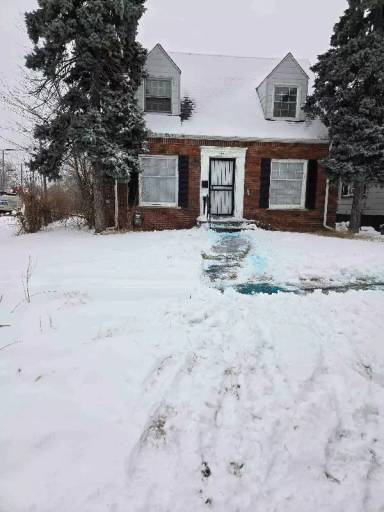 Main picture of 14901 Wilshire Dr