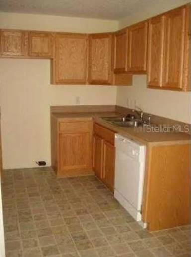 Main picture of 340 Greenwich Ct