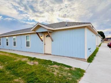 Main picture of 525 45th St