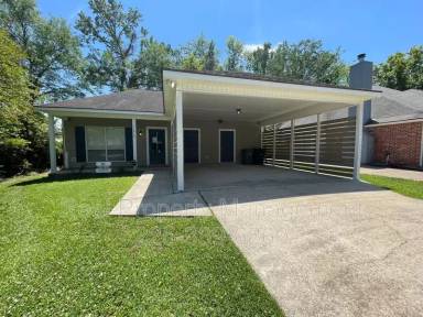 Main picture of 17828 Barrett Ln
