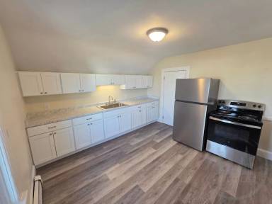 Main picture of 459 Pontiac Ave