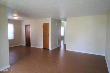 Main picture of 2016 Hickory Hill Dr