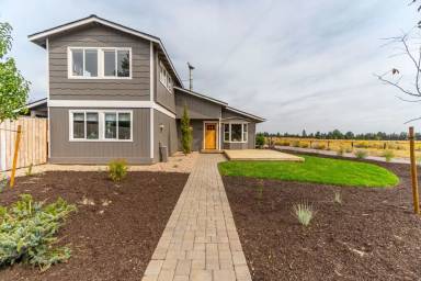Main picture of 16958 Varco Rd