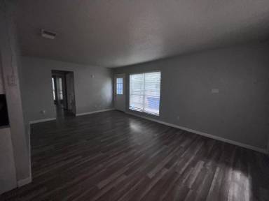 Main picture of 5011 Copperbend Blvd