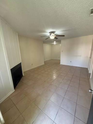 Main picture of 8445 Governor Dr