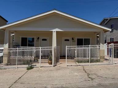 Main picture of 2123 Ocean View Blvd