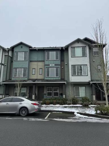 Main picture of 4415 135th Pl SE