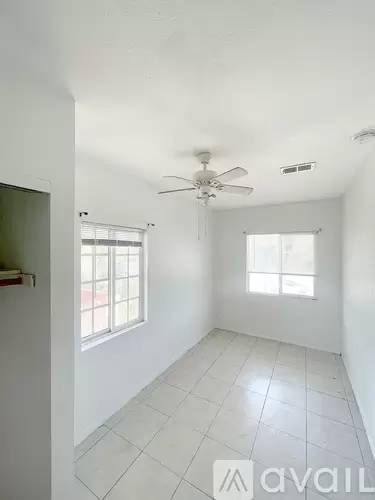 Main picture of 409 W 17th St