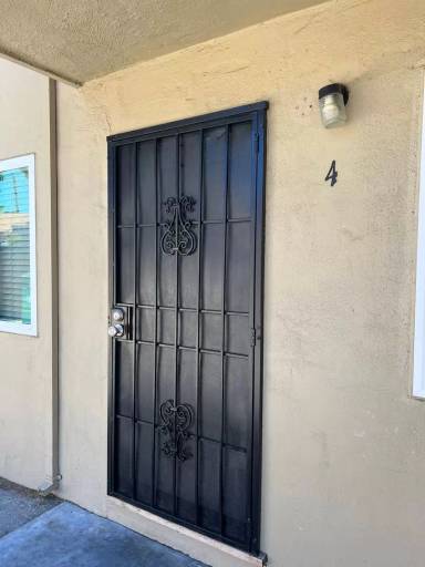 Main picture of 280 N 8th St