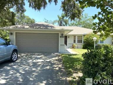 Main picture of 900 10th Ct