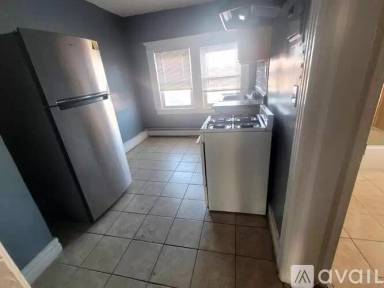 Main picture of 40 Coit St