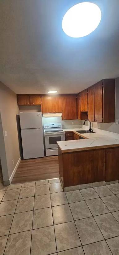 Main picture of 719 19th Ave SE