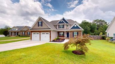 Main picture of 2725 Meadowmont Ln
