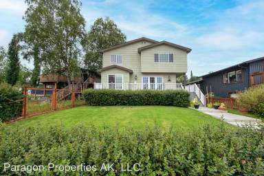 Main picture of 1225 W 12th Ave
