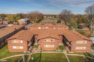 Main picture of 17161 Denver St