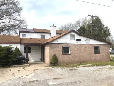 Main picture of 2047 US Highway 51