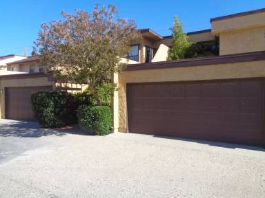 Main picture of 1521 W Avenue L