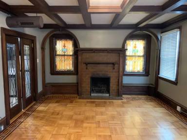 Main picture of 827 S Braddock Ave