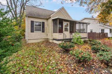 Main picture of 351 Hoover Ave