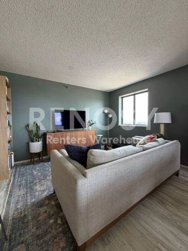 Main picture of The Pointe of St Paul Condo