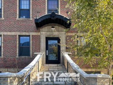 Main picture of 740 N Sherman St