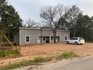 Main picture of 145 Commanche Dr