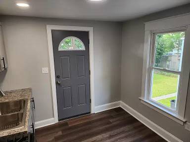 Main picture of 83 Grand Ave