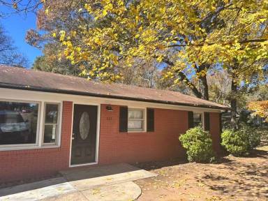 Main picture of 435 Central Dr NW