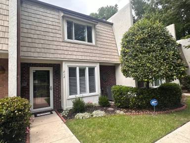 Main picture of 212 Cobblestone Dr