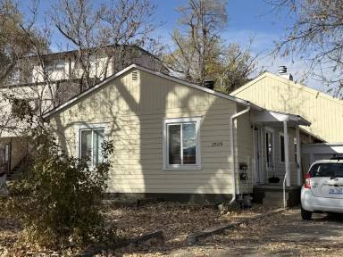 Main picture of 2525 Spruce Street - 4