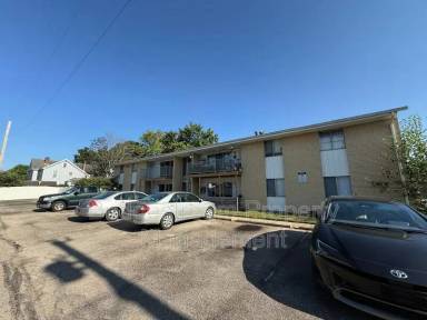 Main picture of 401 Elder Dr