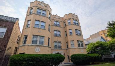 Main picture of 1010 N Austin Blvd
