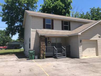Main picture of 1216 Highland Ave