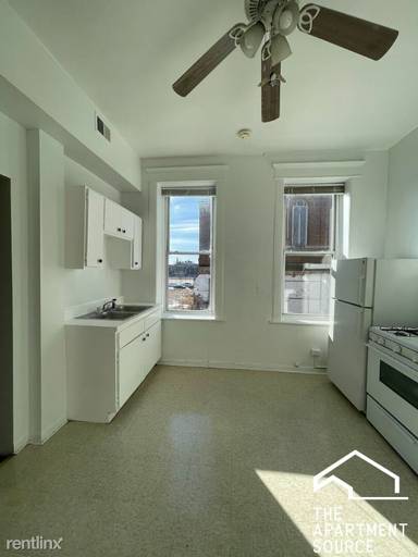 Main picture of 932 N Noble St