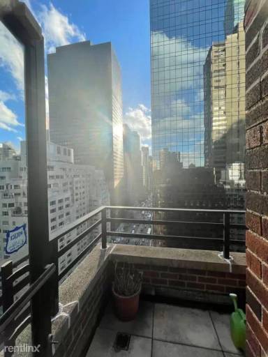 Main picture of 157 E 57th St Apartments